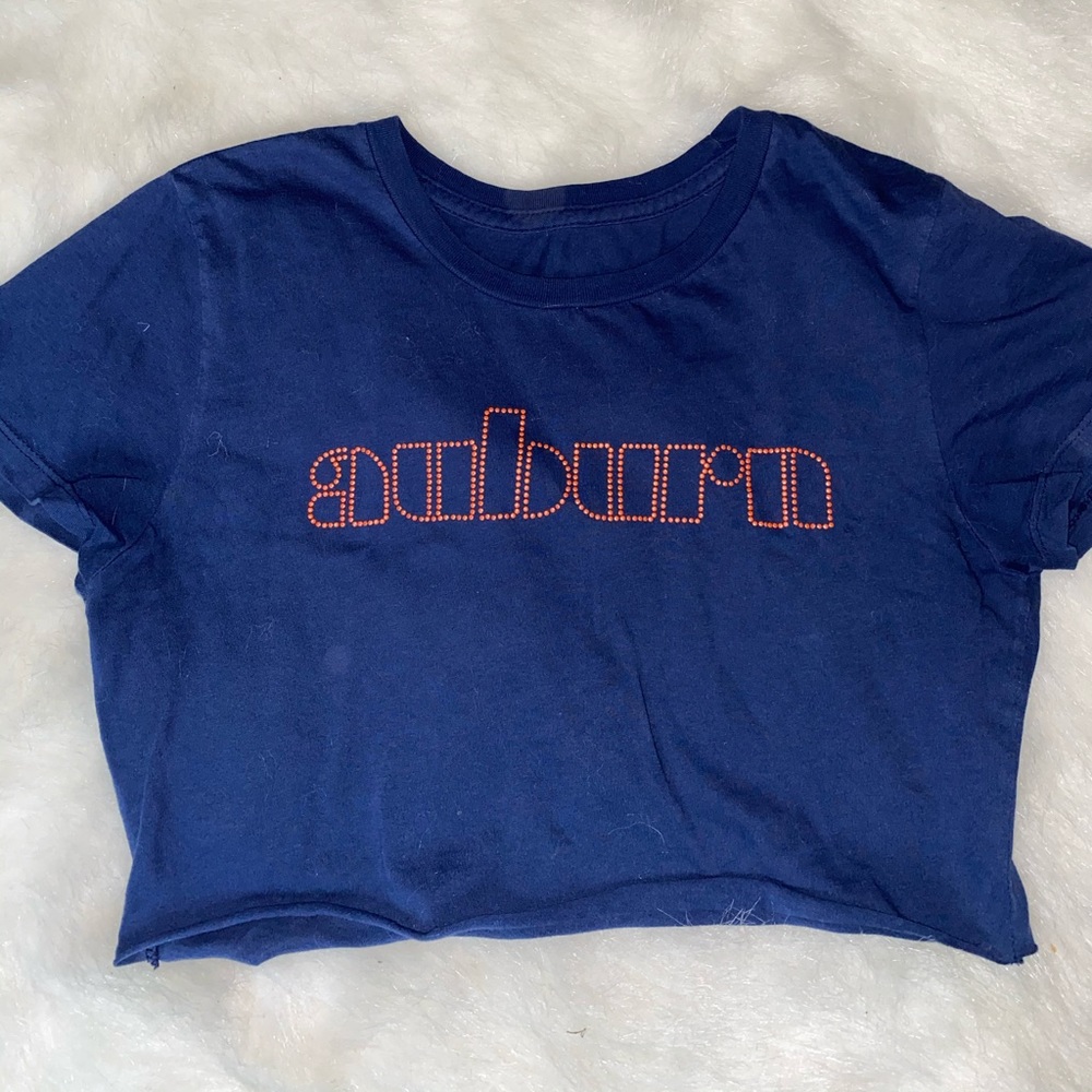 cropped auburn tee!